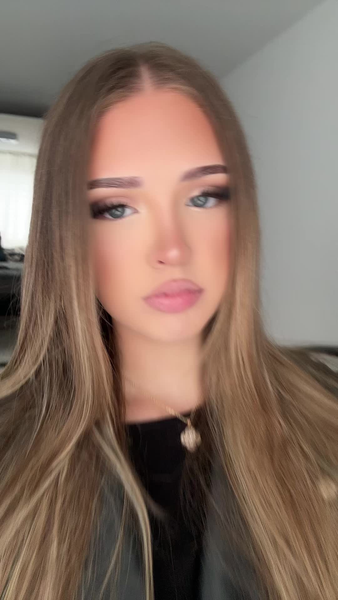 @лерка карамелька