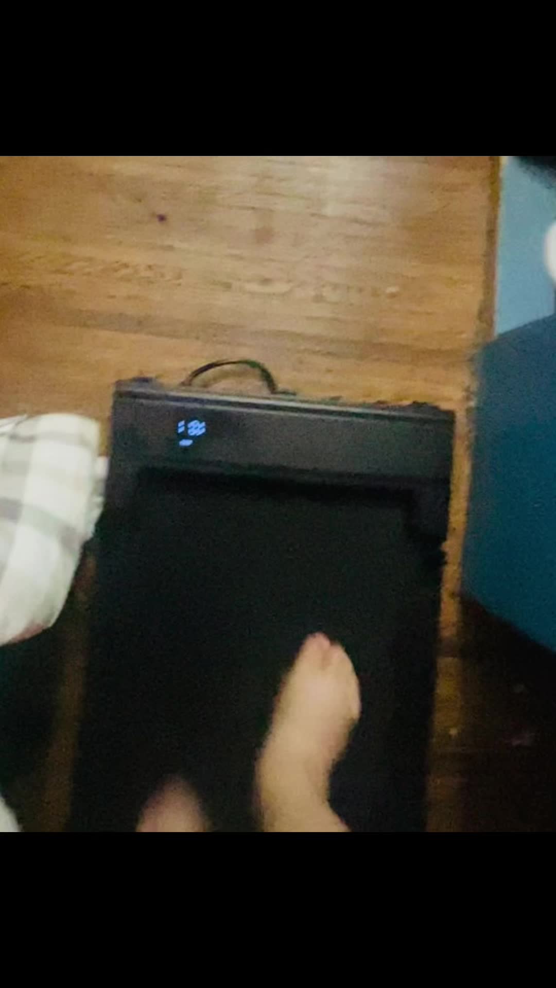@Bella • SmallContentCreator