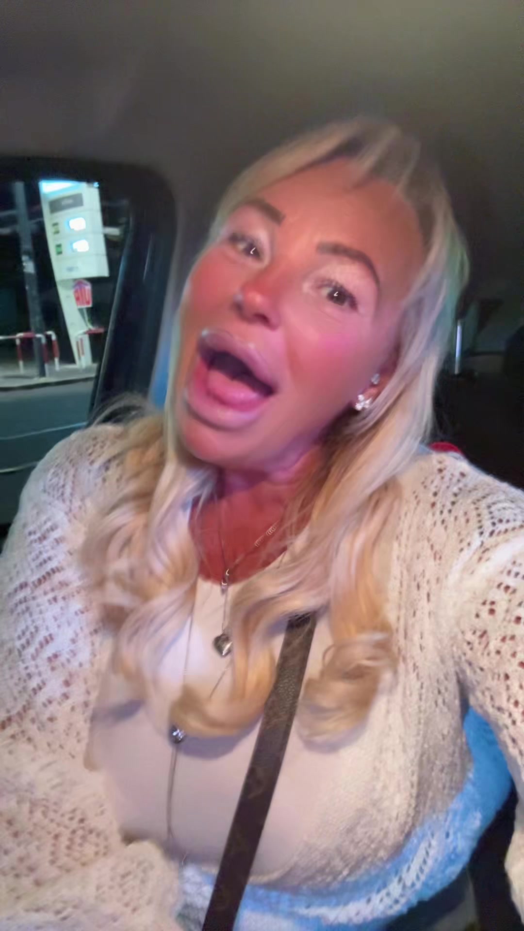 @Angela