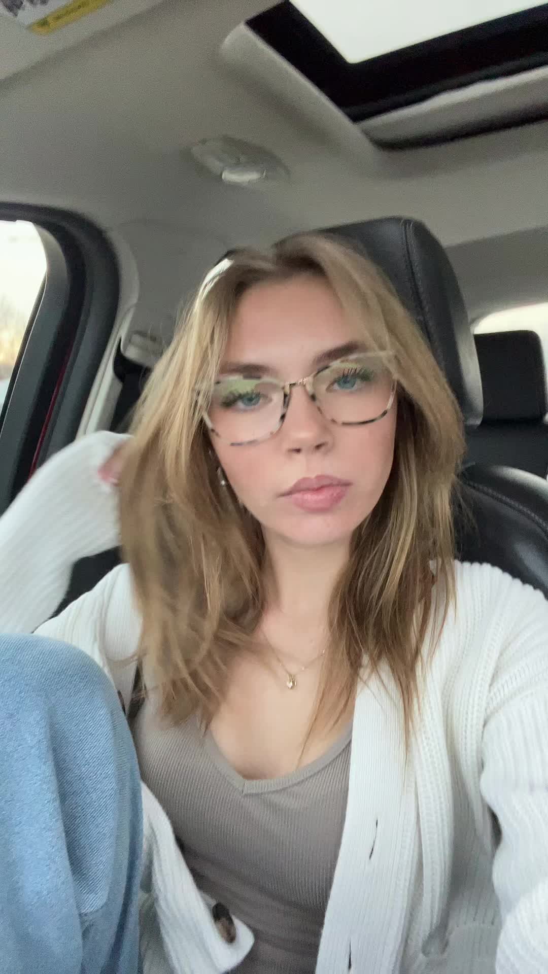 @lydia ❀