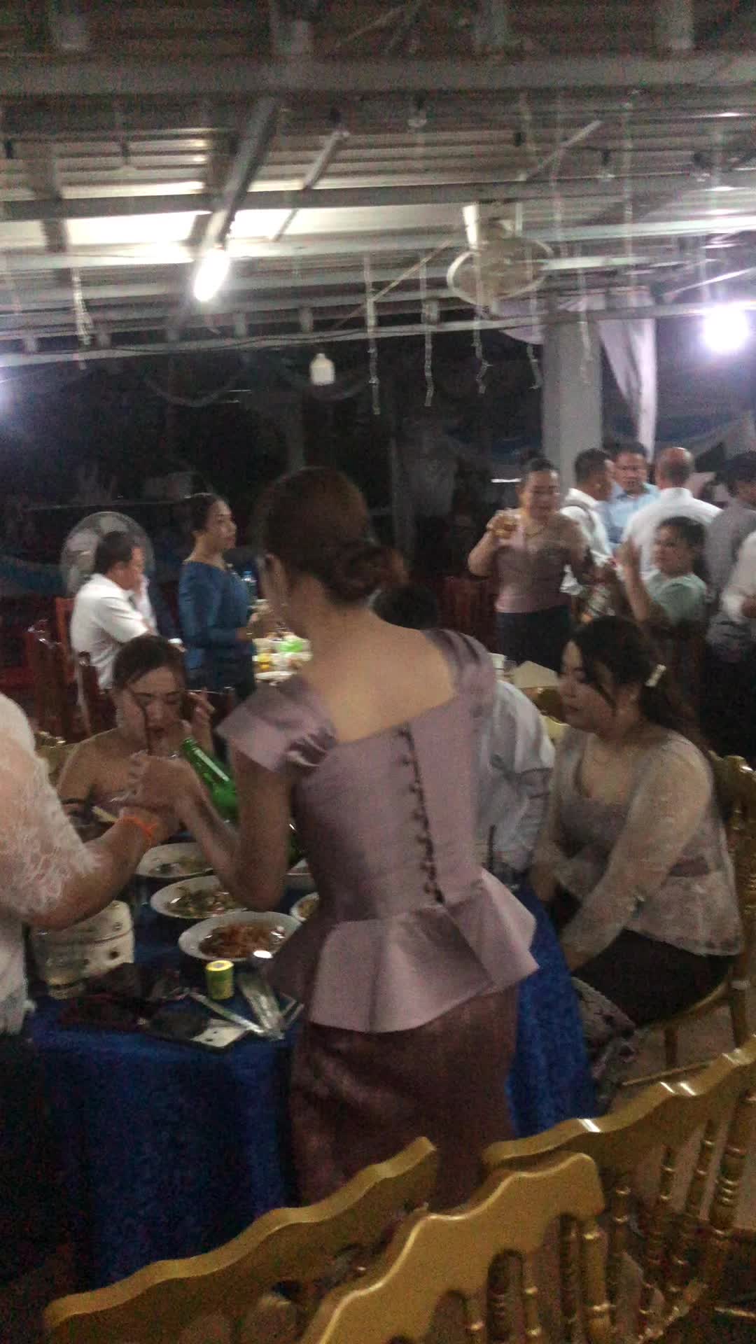 @ແກ້ວສະເດັດ ສິບຫົກໂຕ