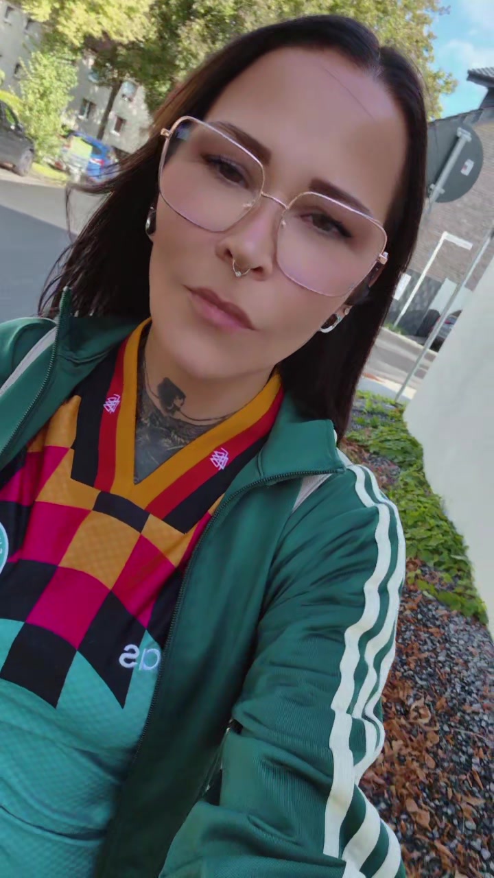 @QueenOfLjubav𓋹🐝UllaMinati🐝