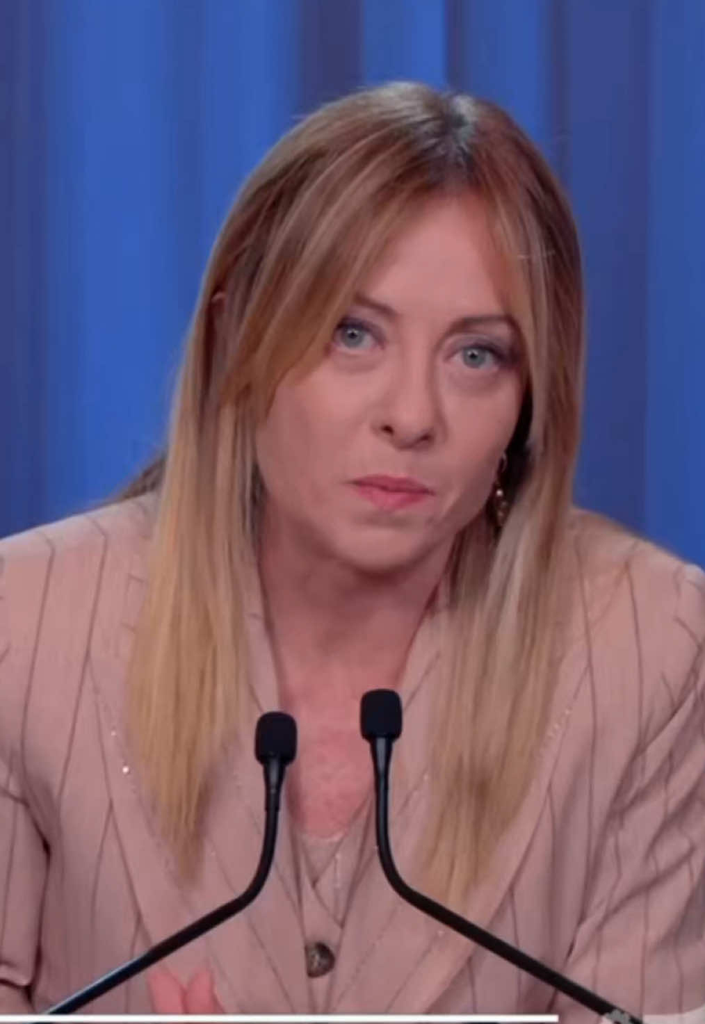 @Giorgia Meloni