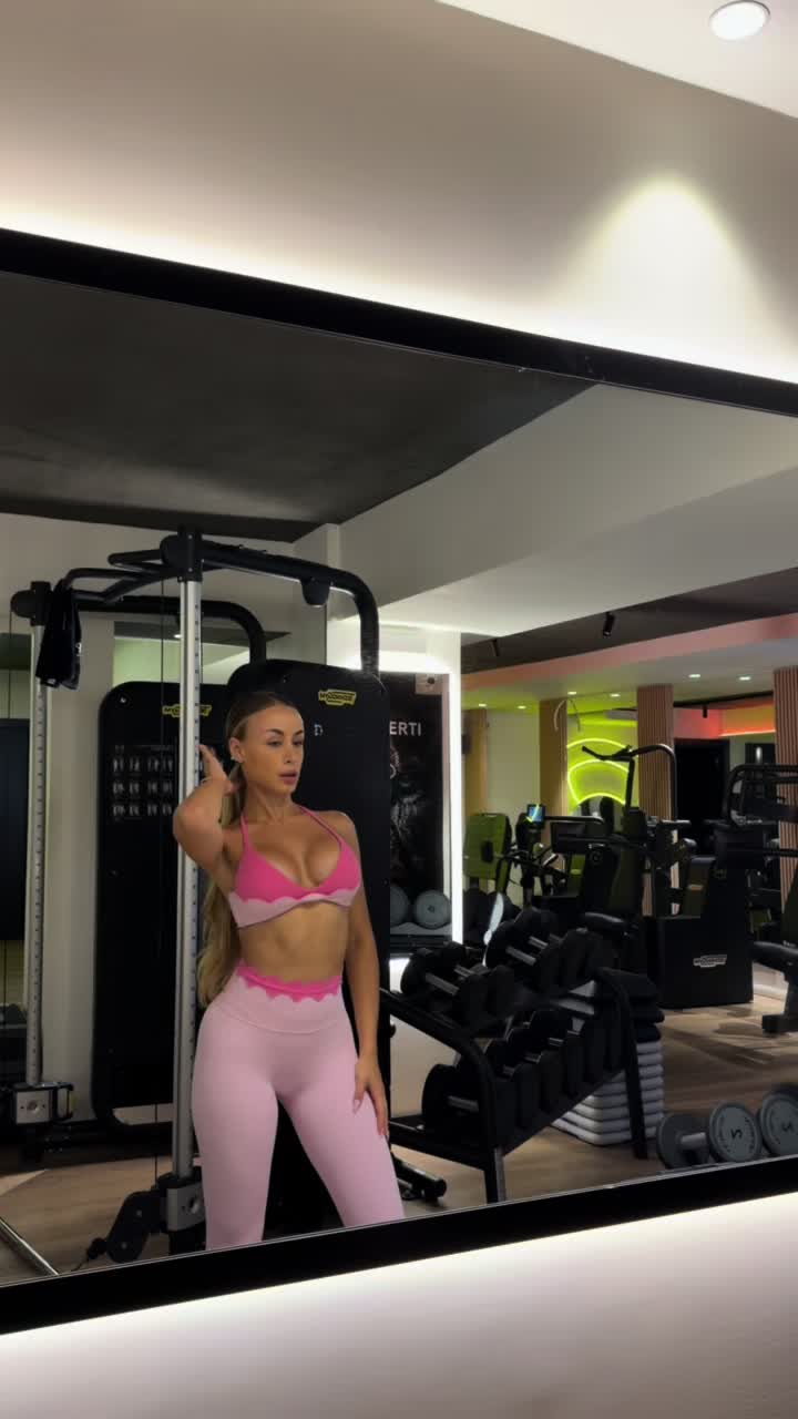 @nicolesimeonex