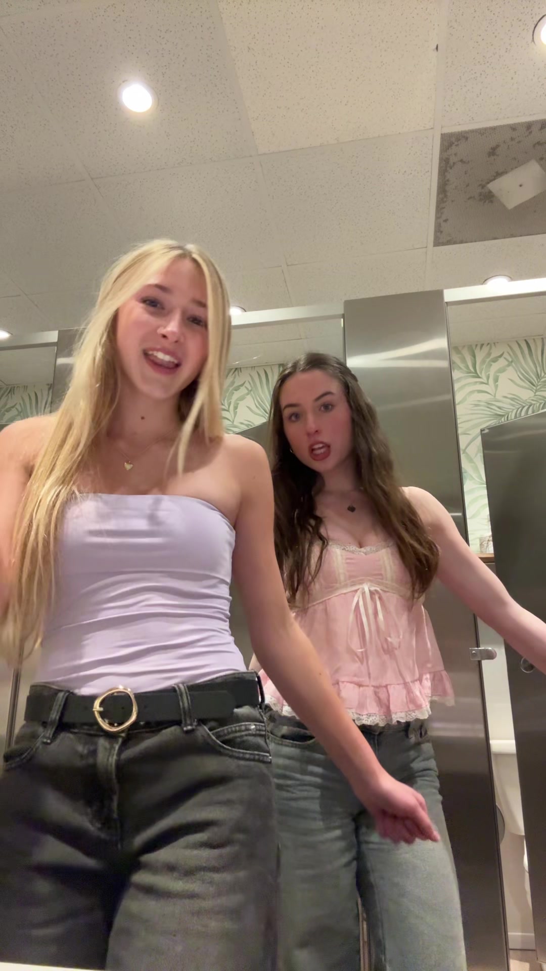 @lily ✨💗⚡️🌸✨