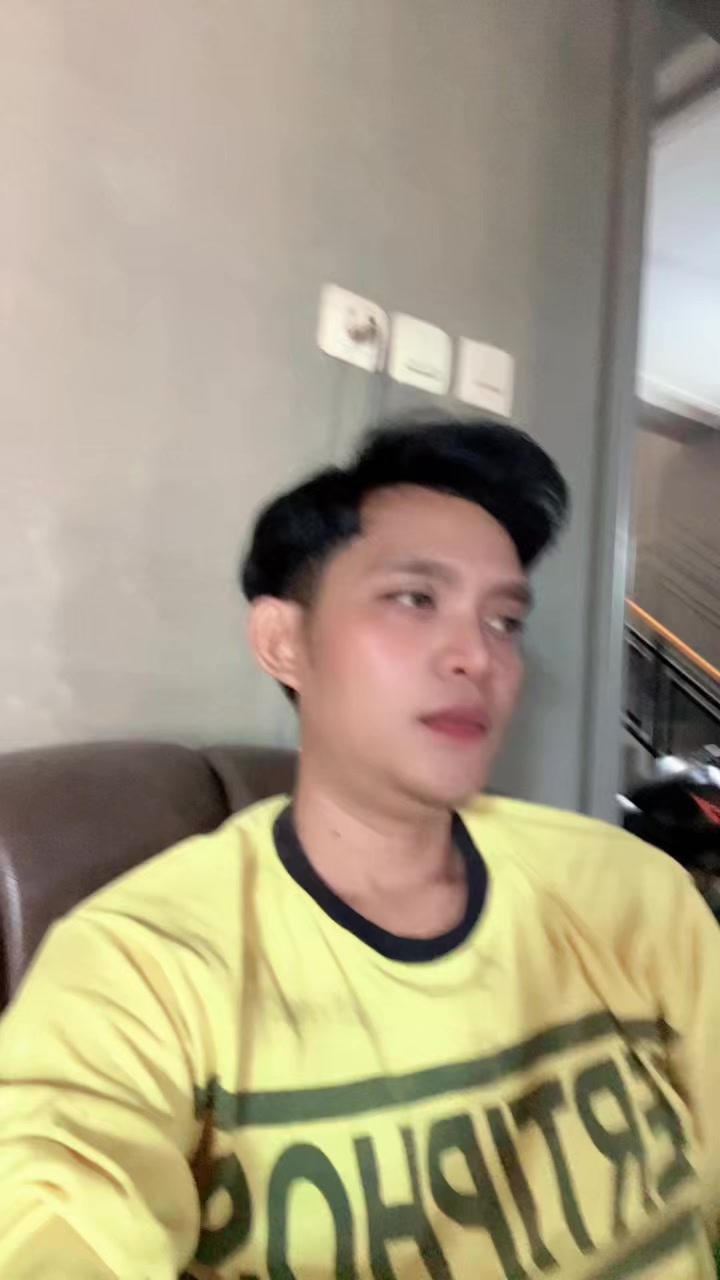 @R I Y A N