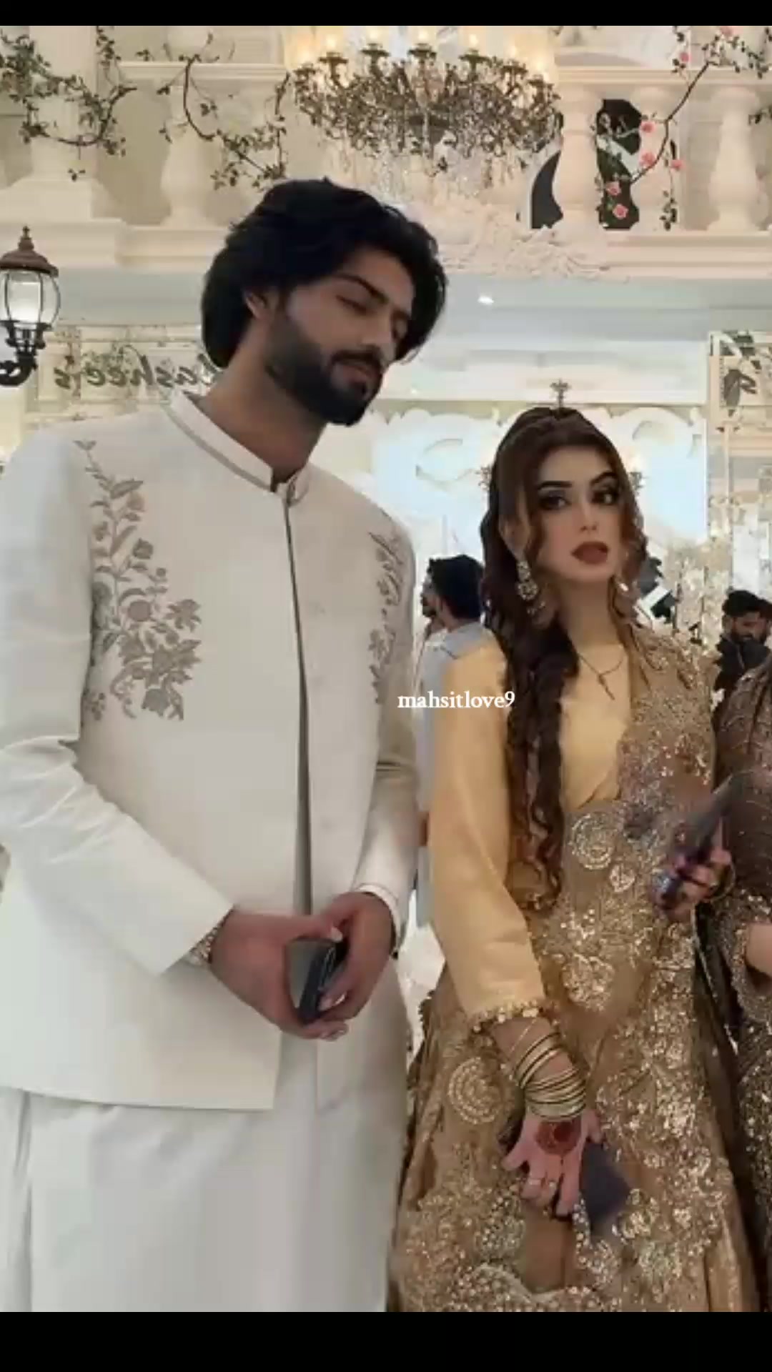 @Mahsitlove9