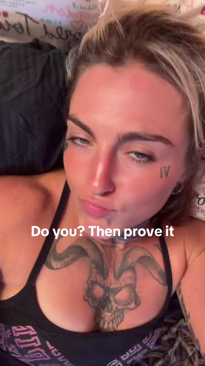 @RebeccaCarnageRampage
