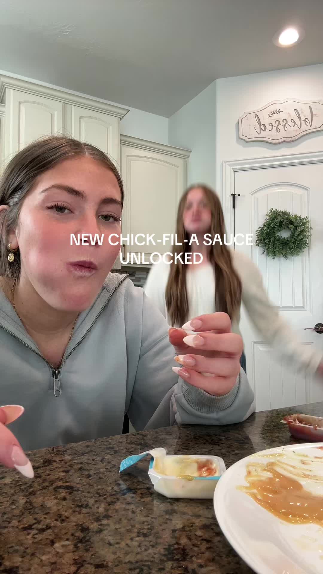 @holly
