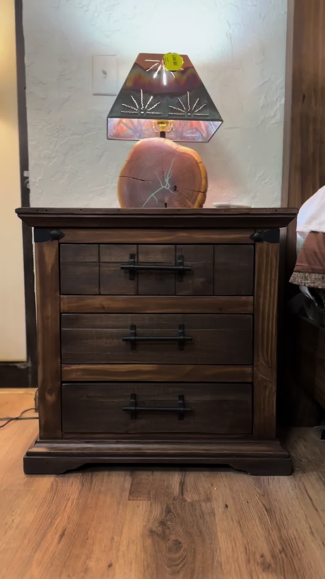 @RusticFurnitureDepot