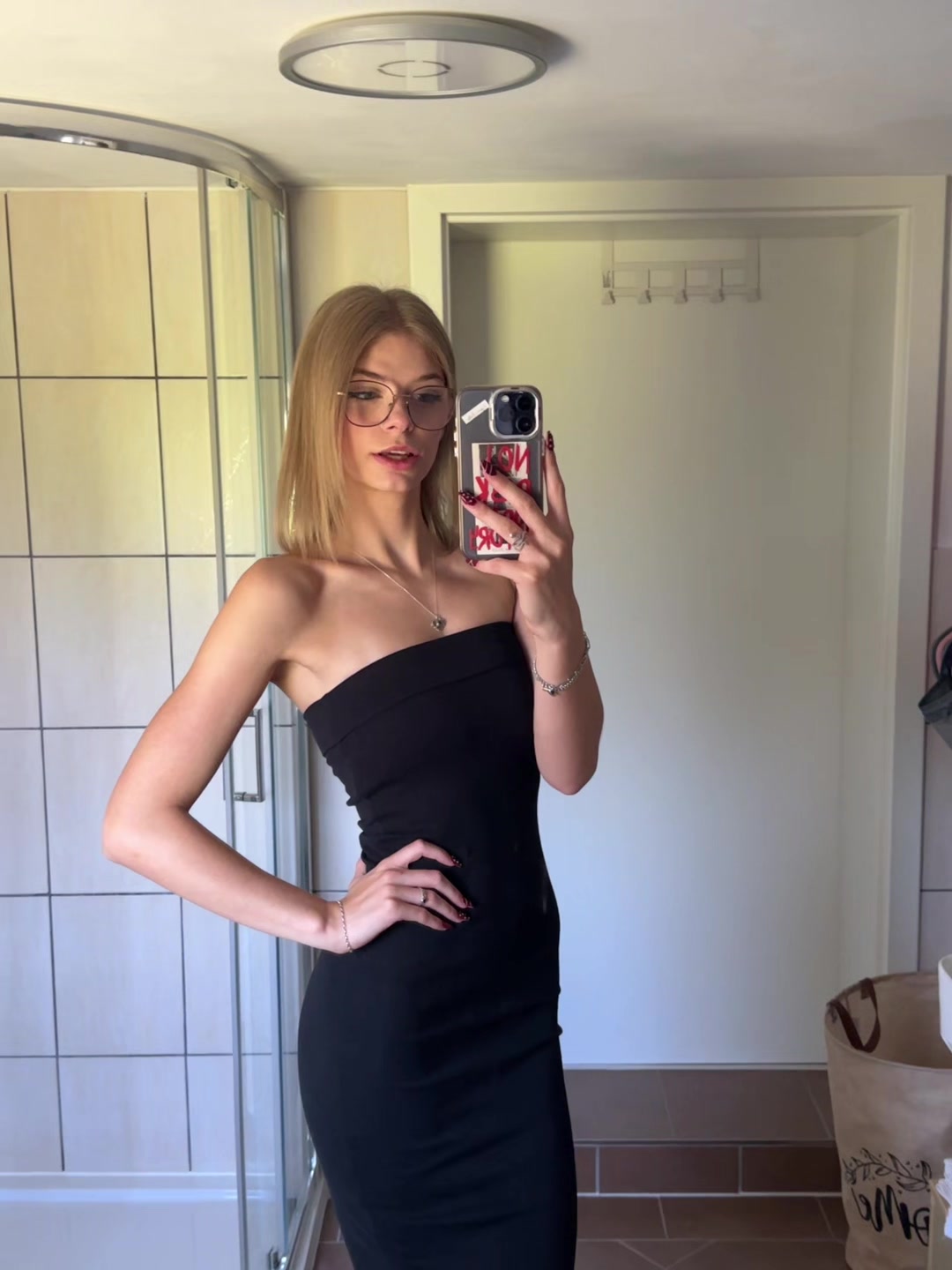 @Freyja🔪🌶️