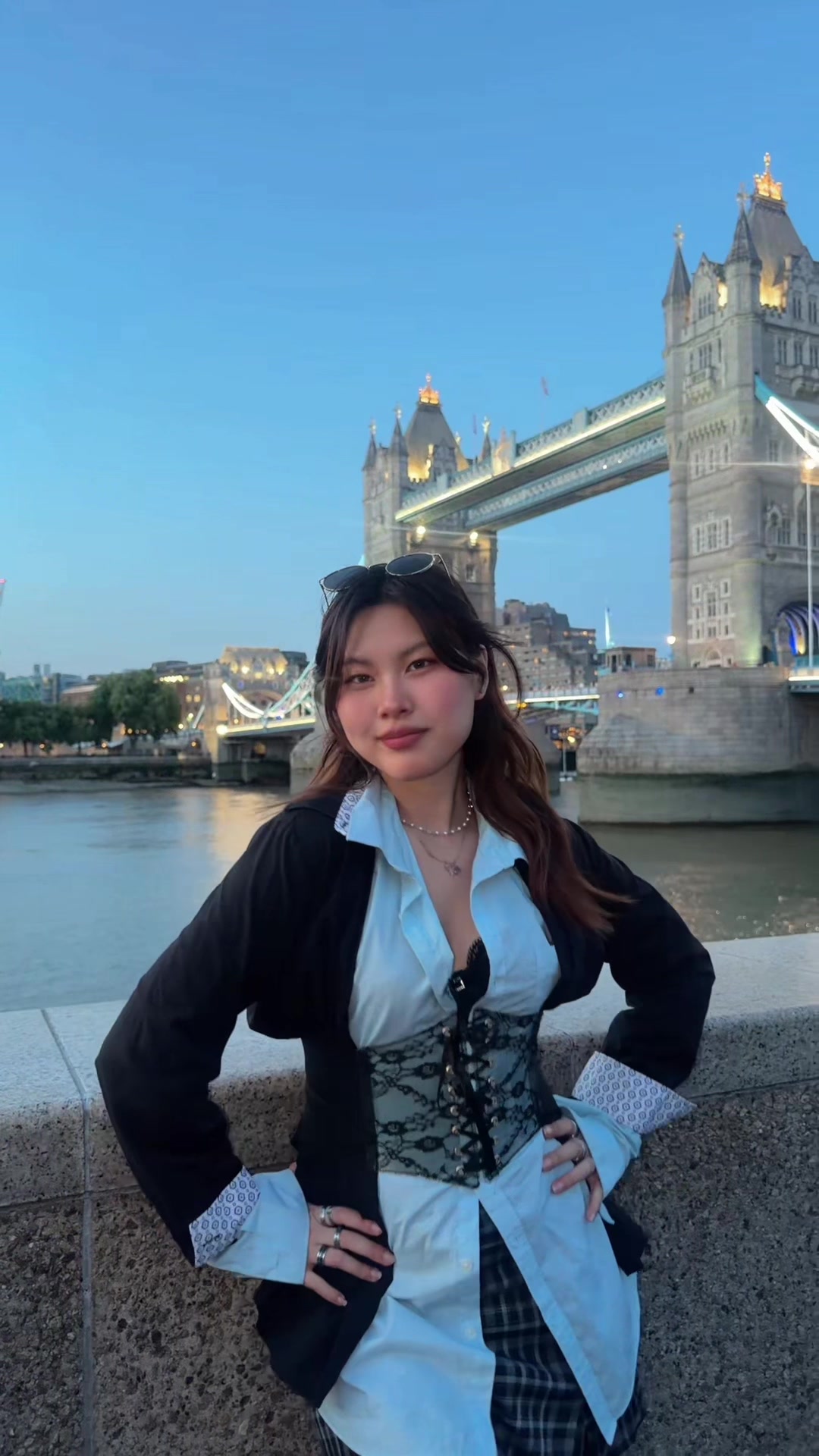 @twitch.tv/nekoxsama