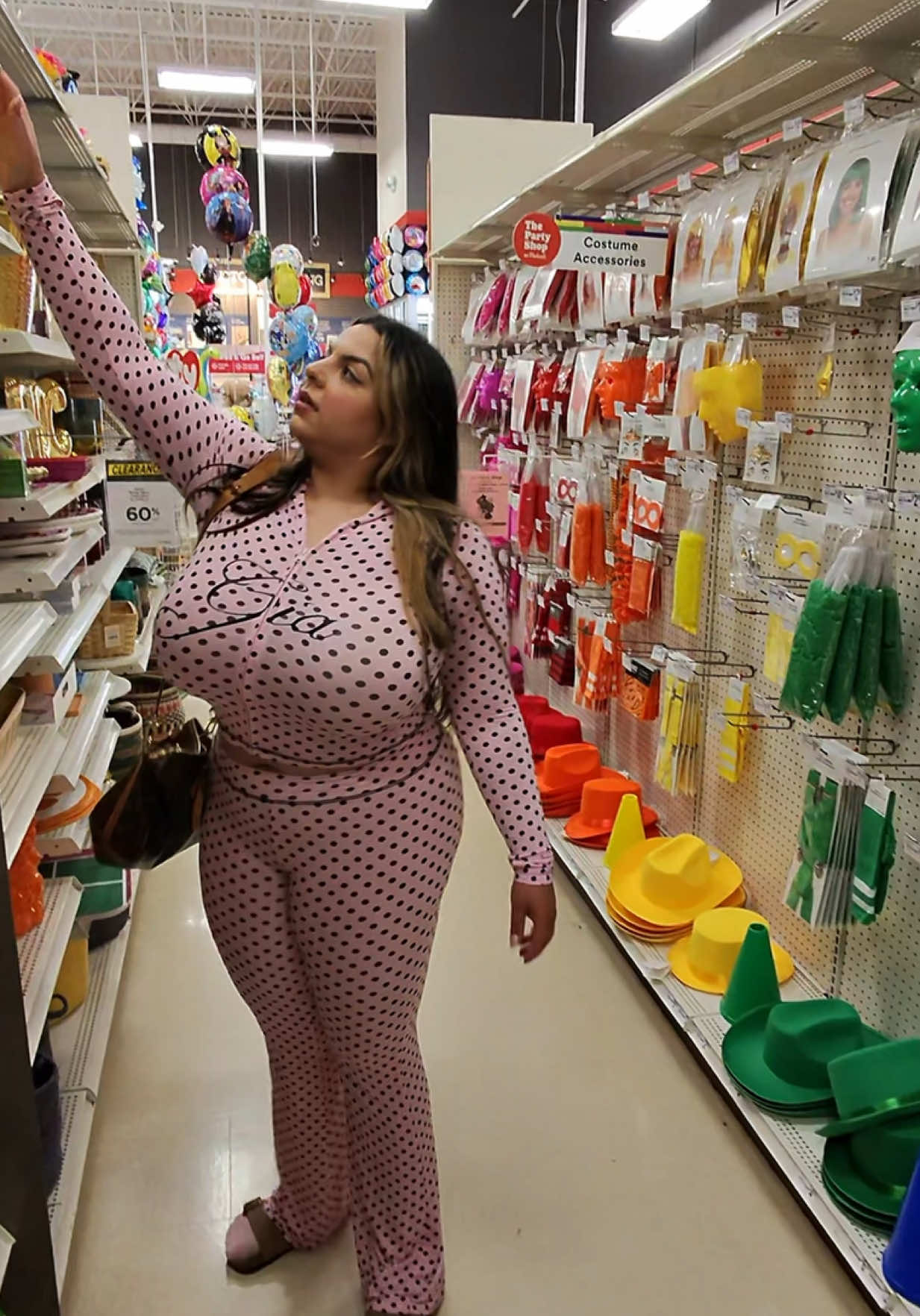 @iloveteniah