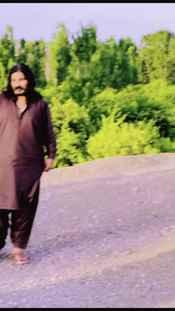 @لیوا نائی ملنگ 💔✌️