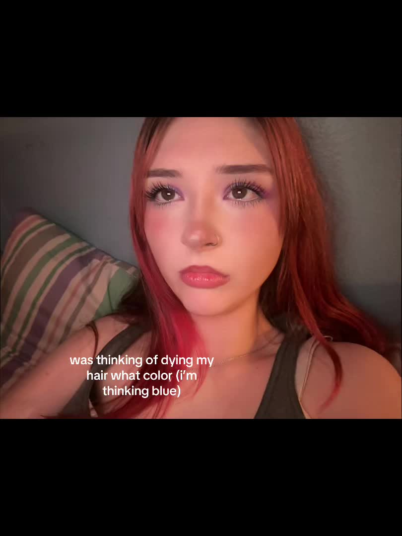 @Lyndsey Lou🦇