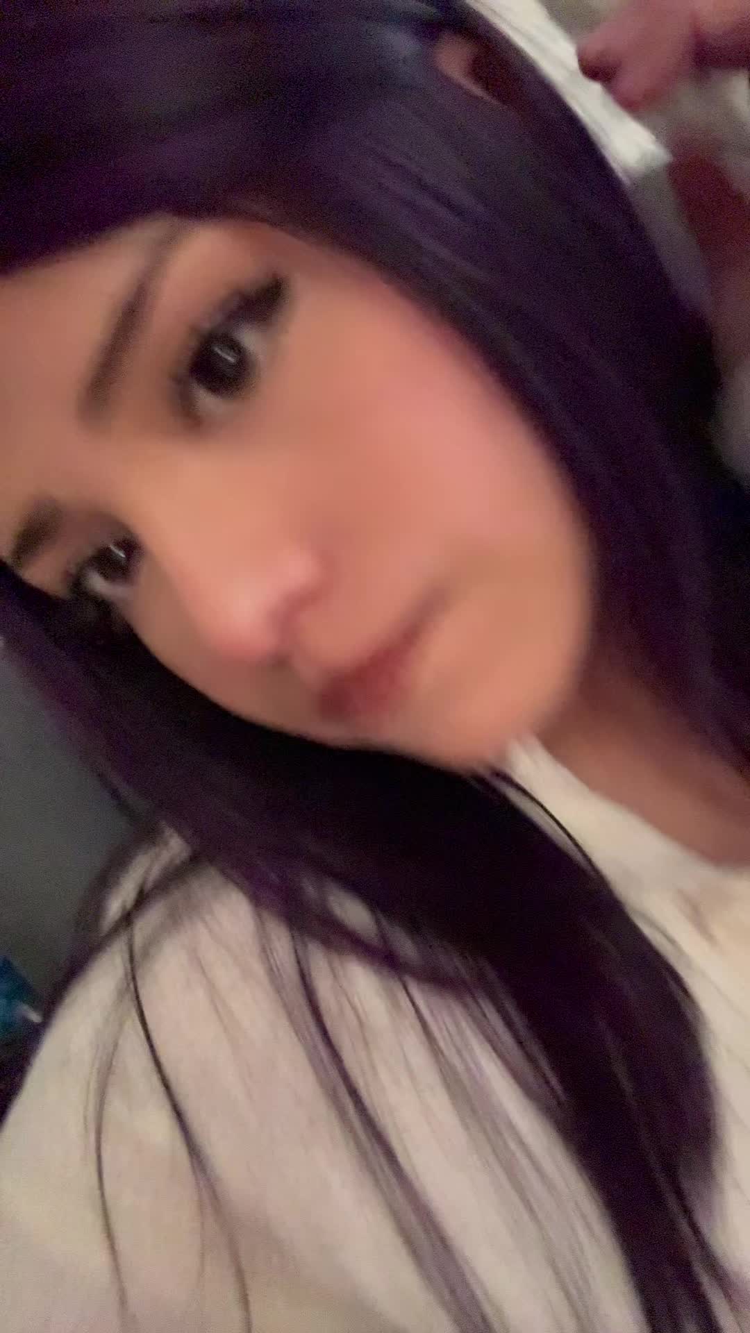 @:3