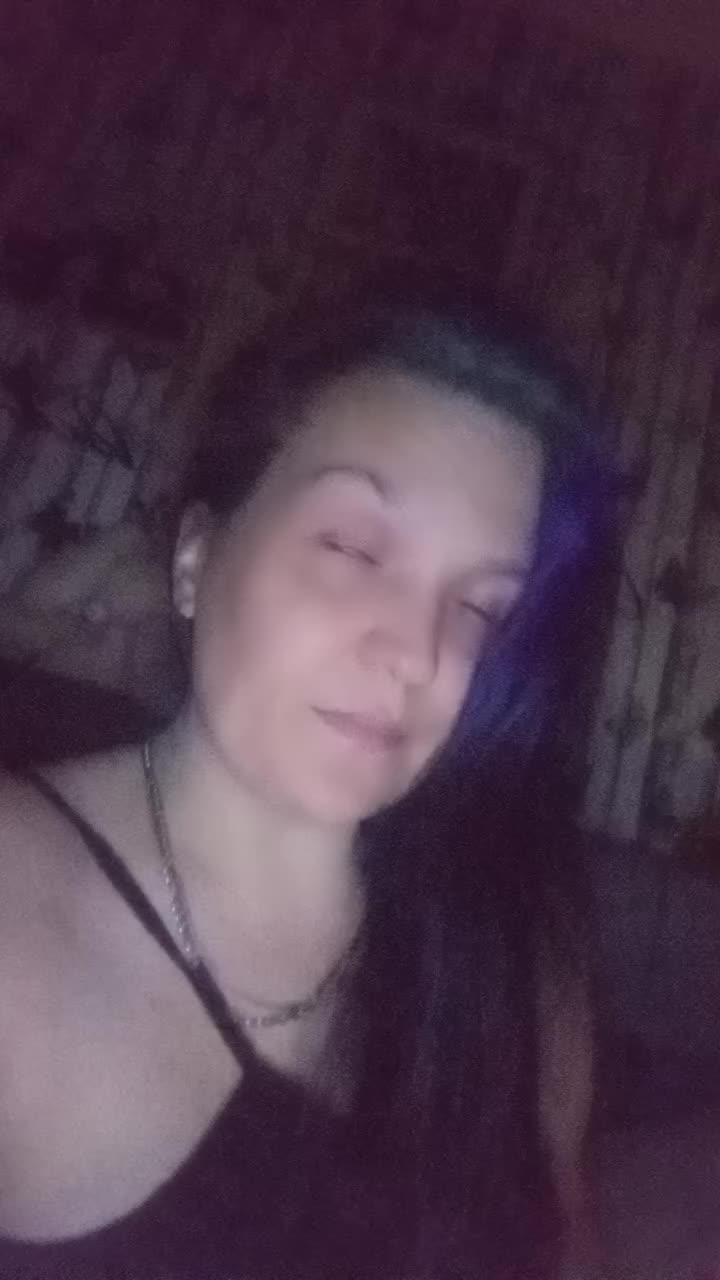 @Green eyed devil 😈