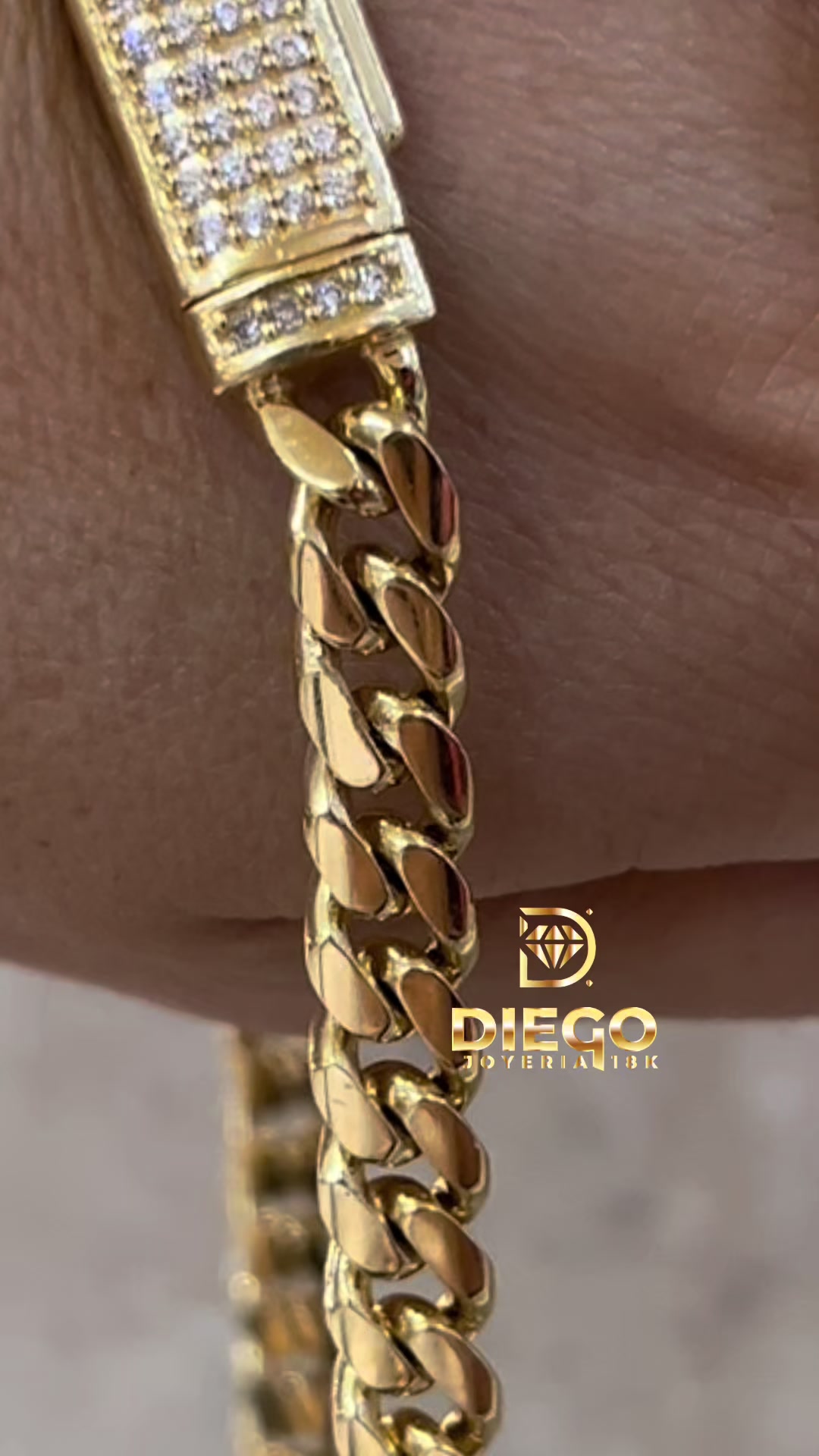 @Diego Joyería 18K