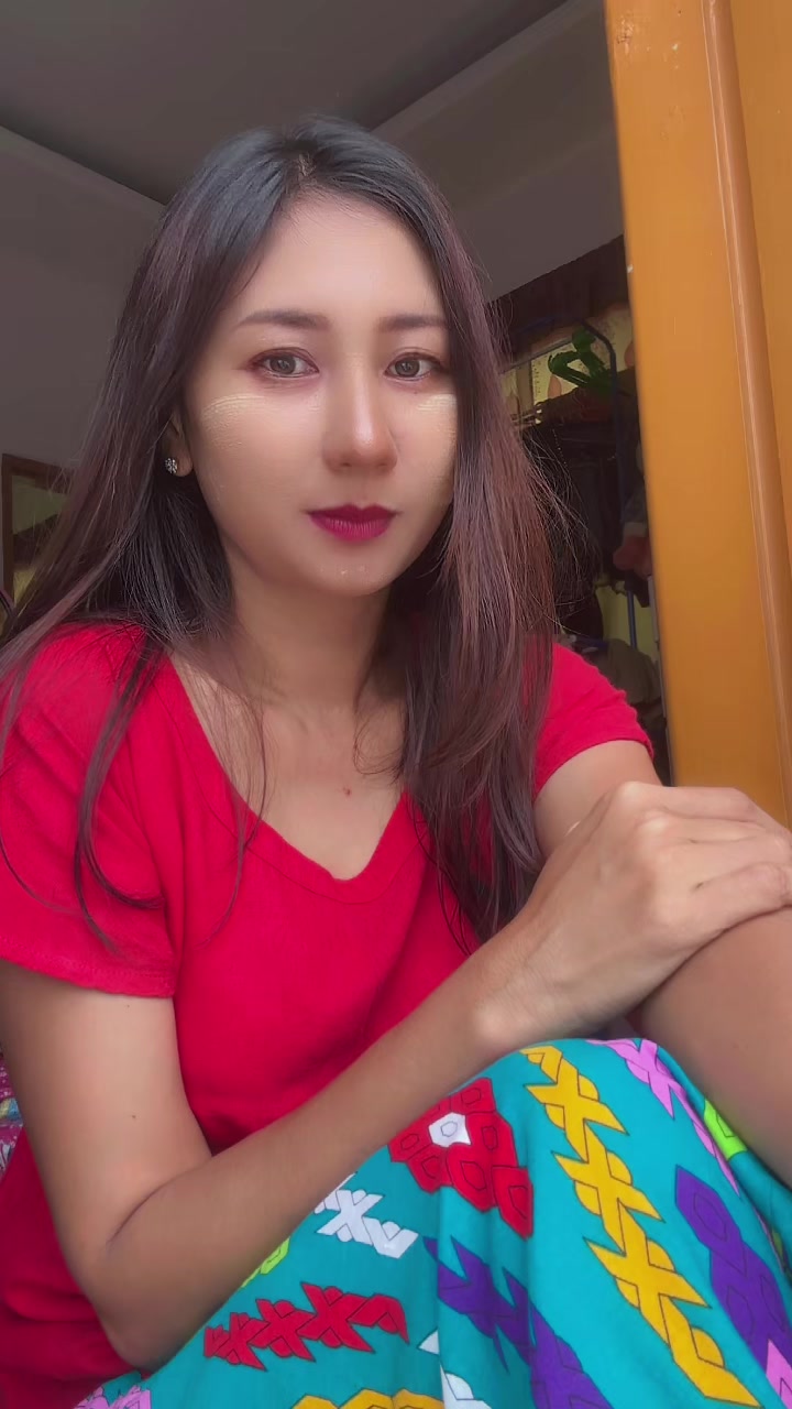 @💛Phyu Sandar 220💛