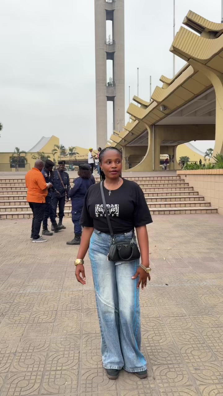 @Exaucia Lukau🧜♀️🌚🕊️💋