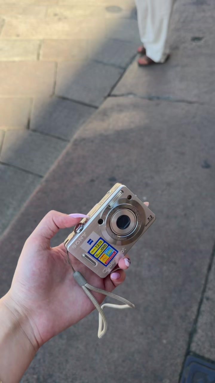 @retro.camerashop