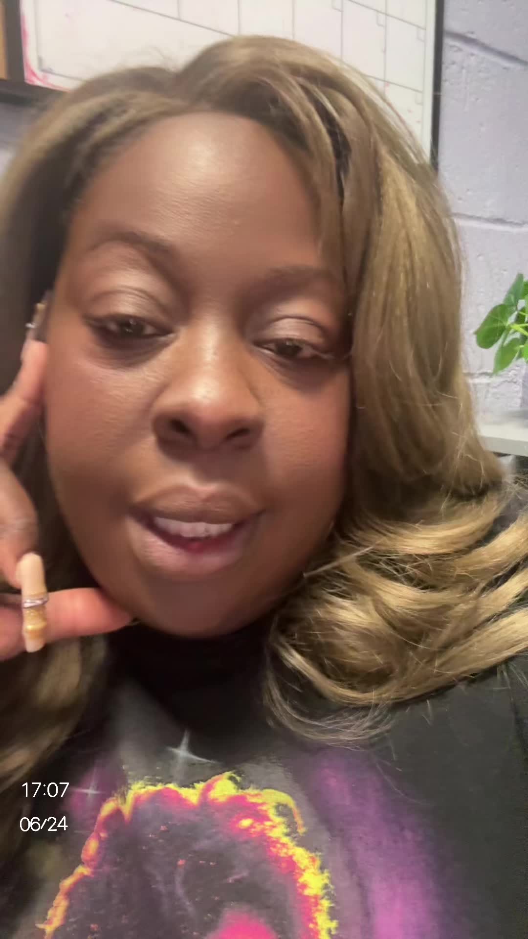 @newswithb