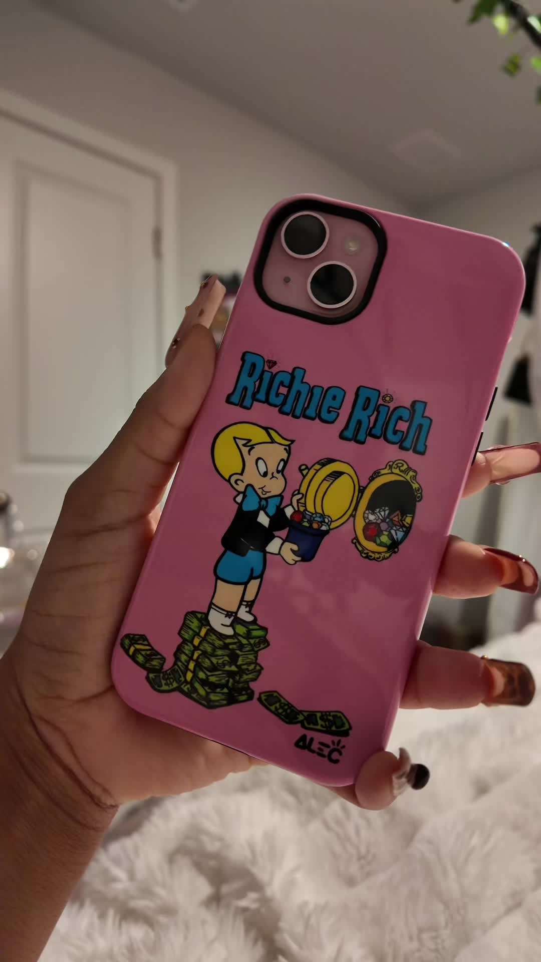@Topics & Top Picks 🛍️