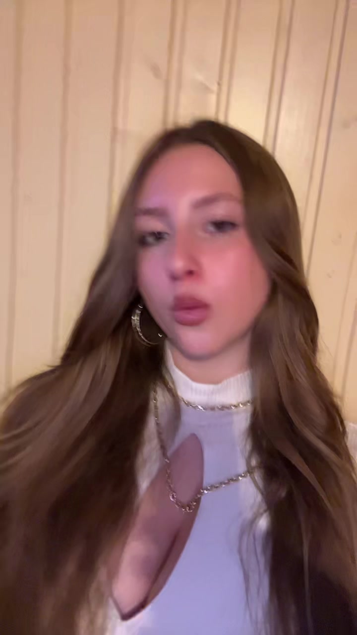 @✨ℒℯ𝓃𝒾✨