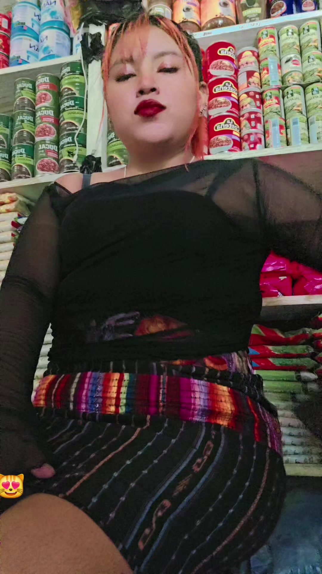 @𝕤𝕠𝕗𝕚 𝕔𝕙𝕚𝕥𝕚𝕔🖤