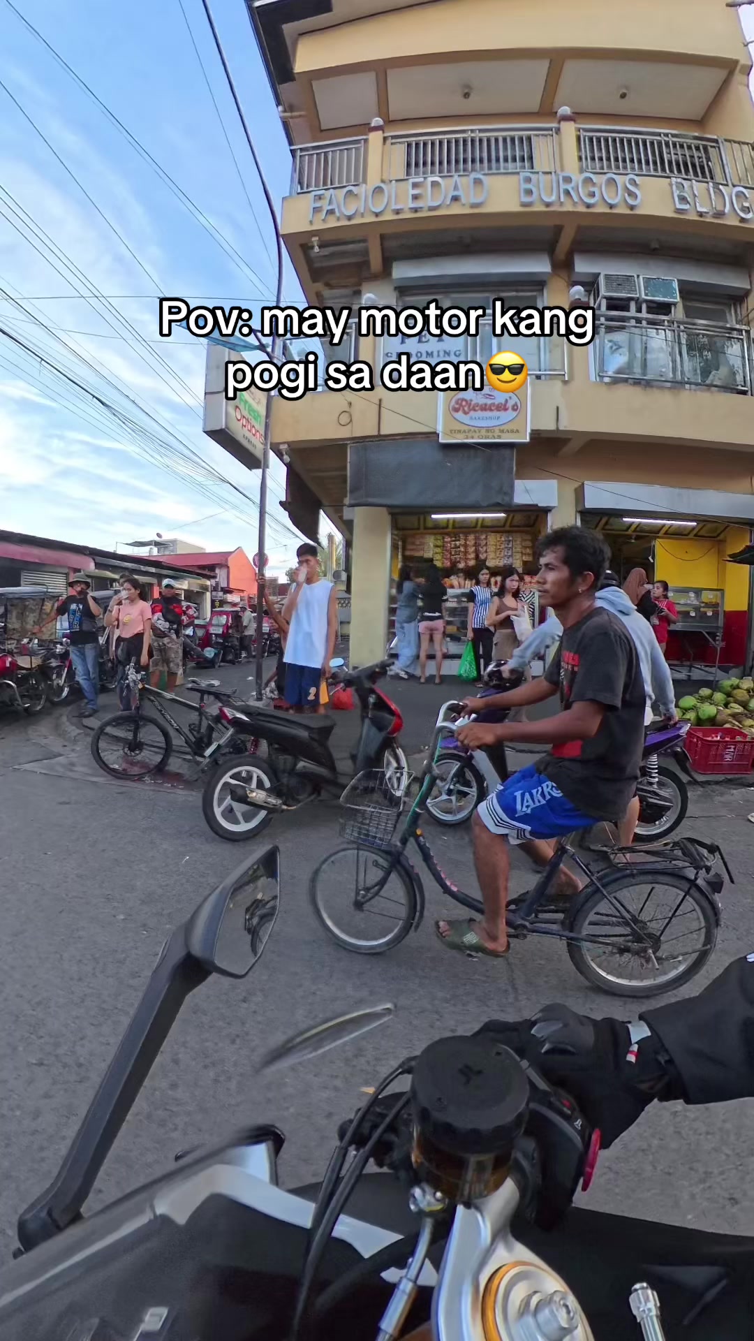 @MOTO Vincent