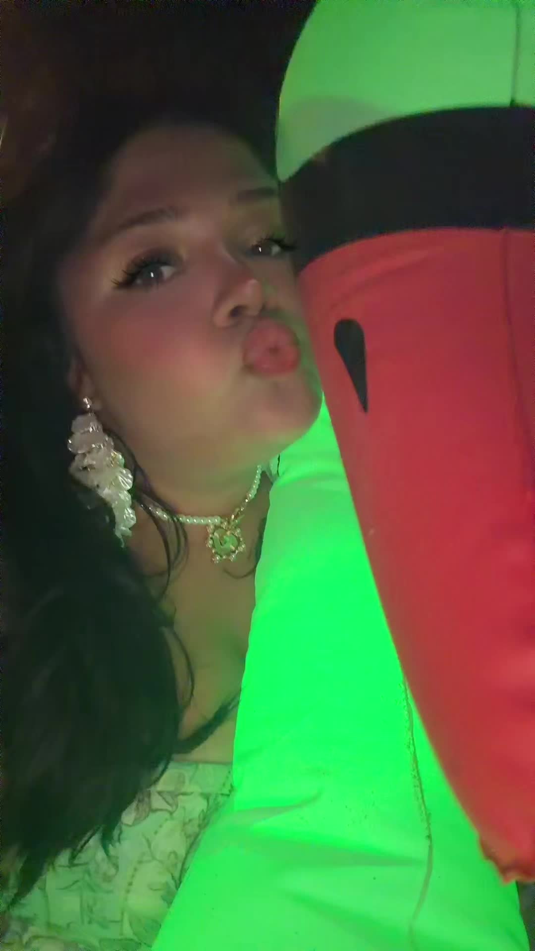 @Caro<3