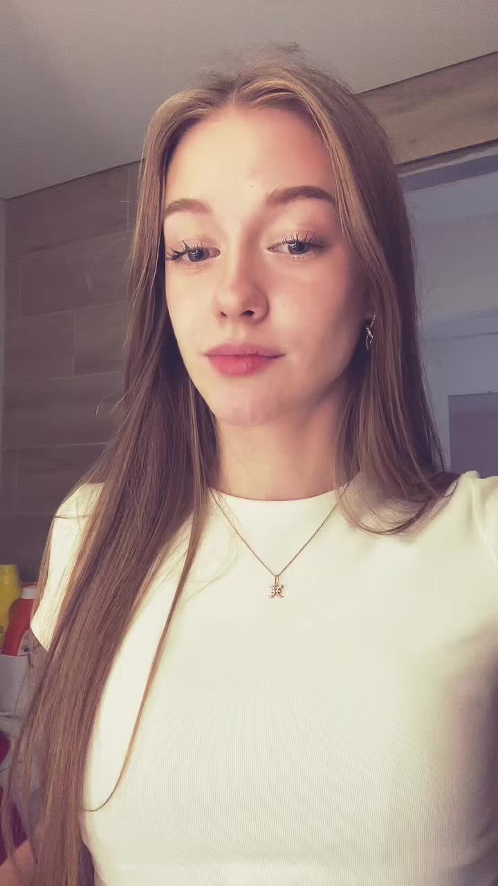 @~Викуля~💋
