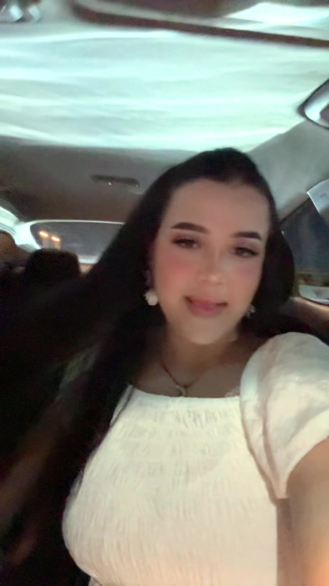 @MÄHRI VINES🖤🤚