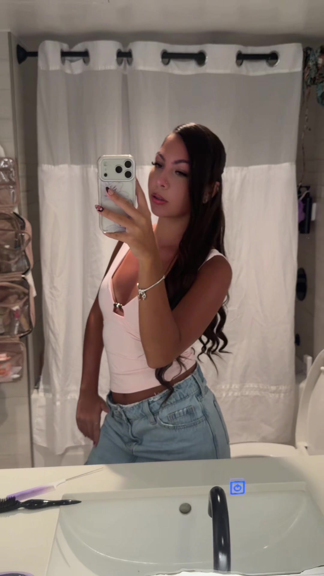 @𝐥𝐞𝐱💜