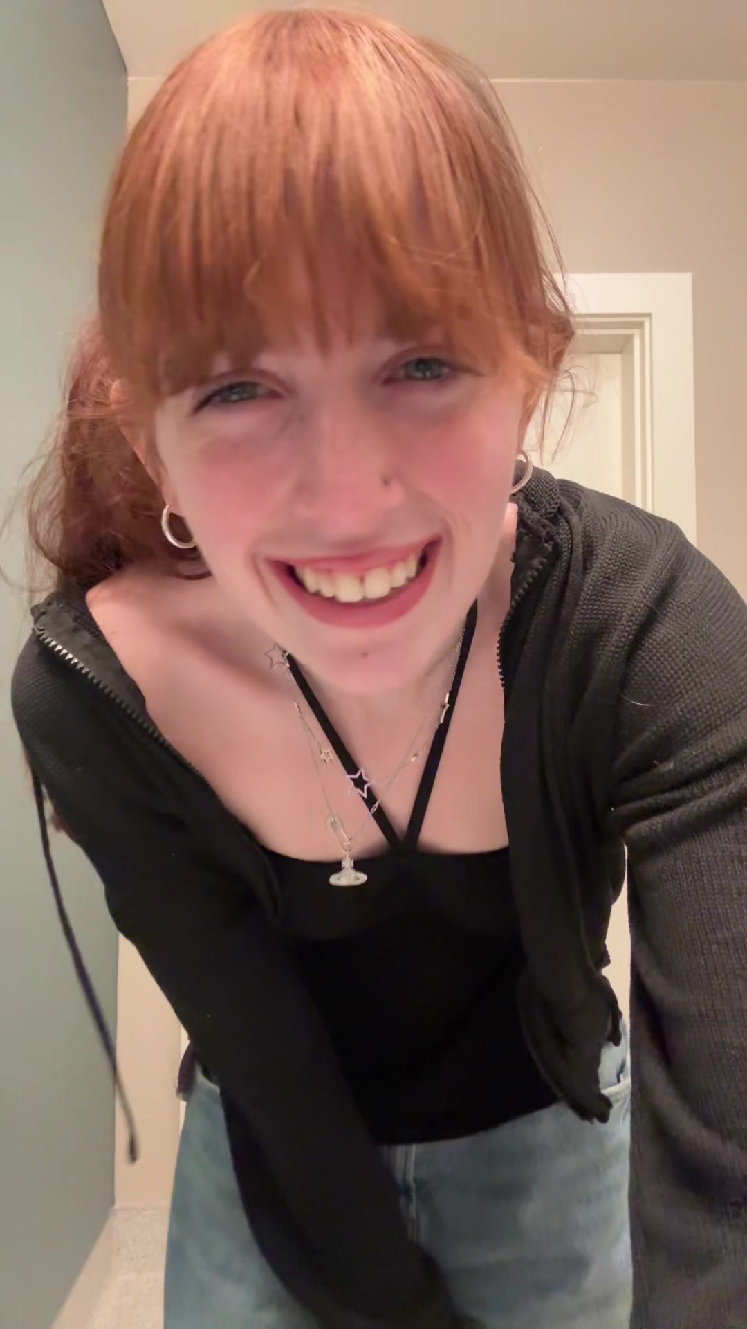 @Ella