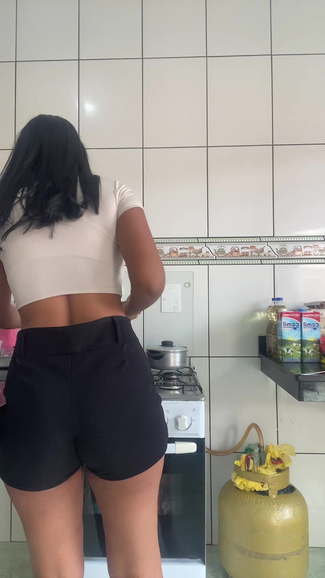 @T&acirc;nia