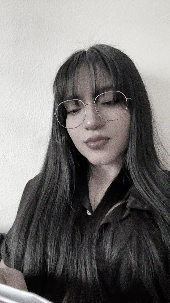 @LA PELI NEGRA💜