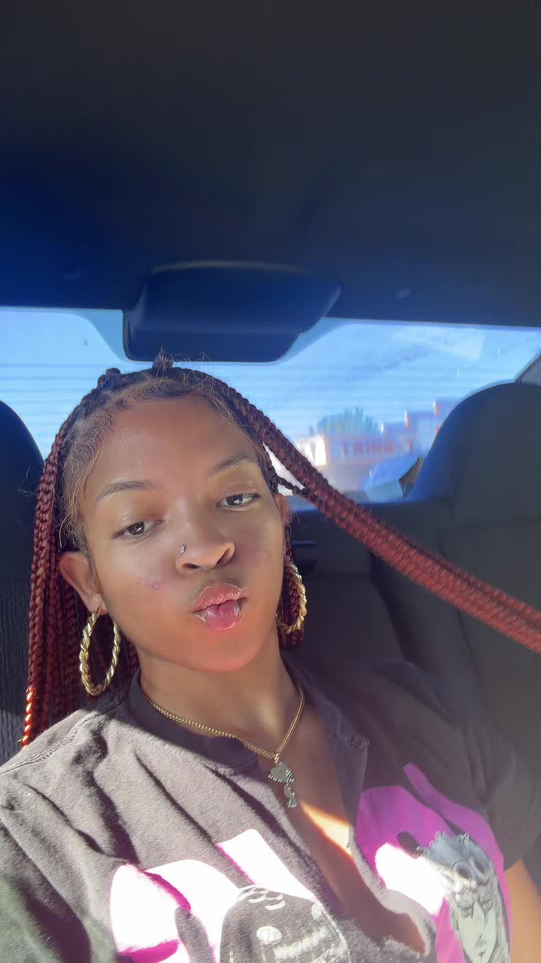 @thaonlyygirlyy