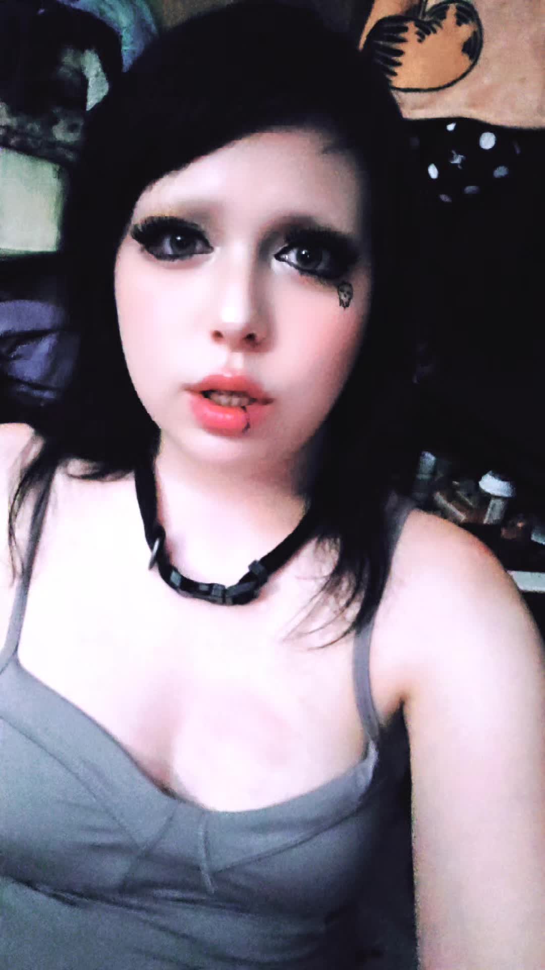 @Avii