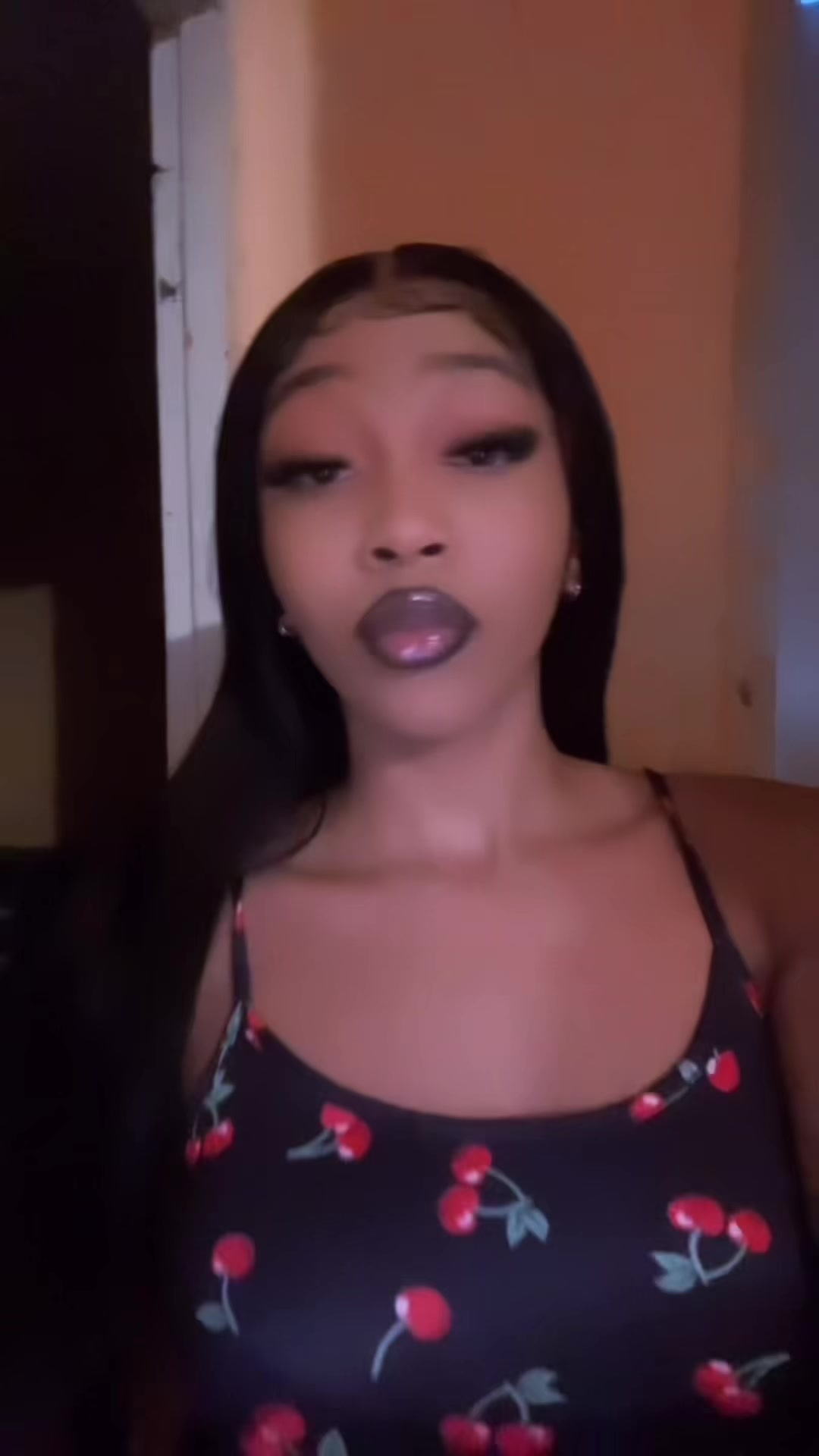 @𝓜🍒