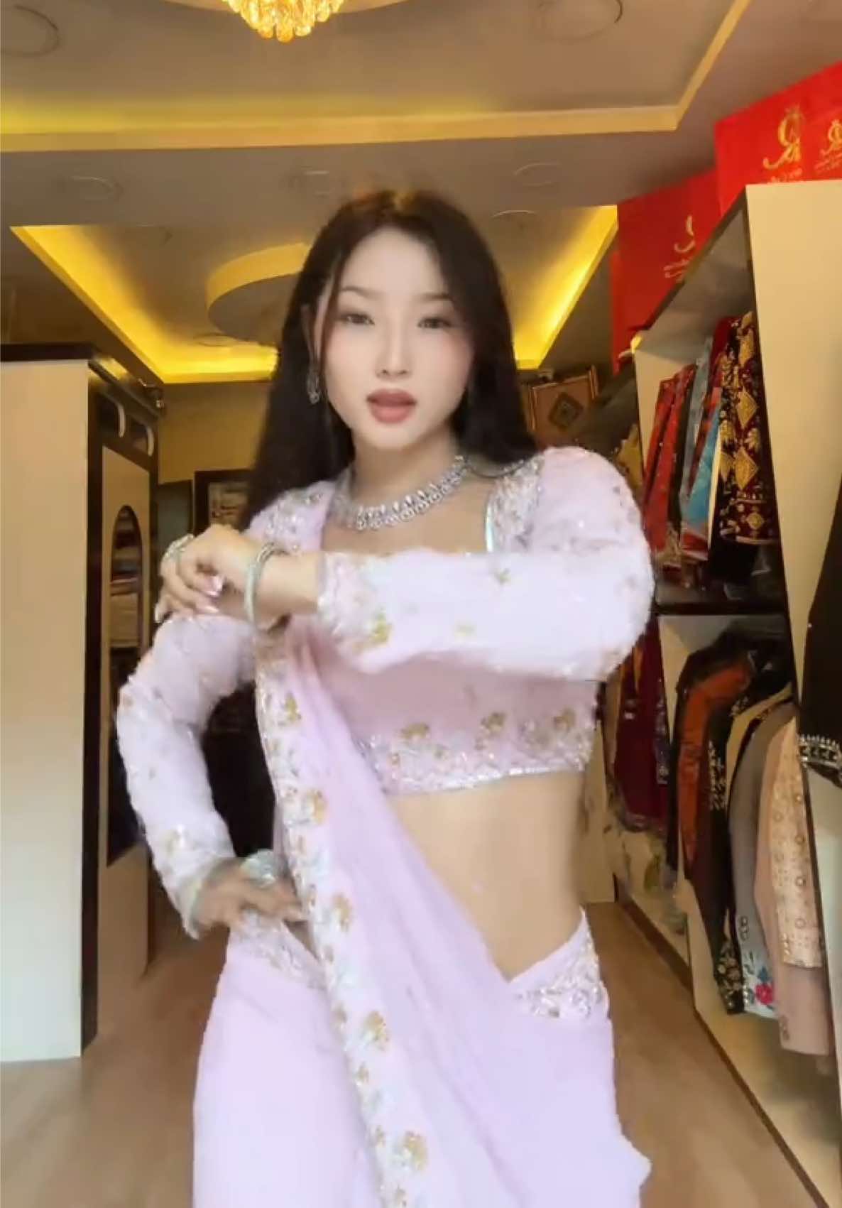 @R Square collection boutique