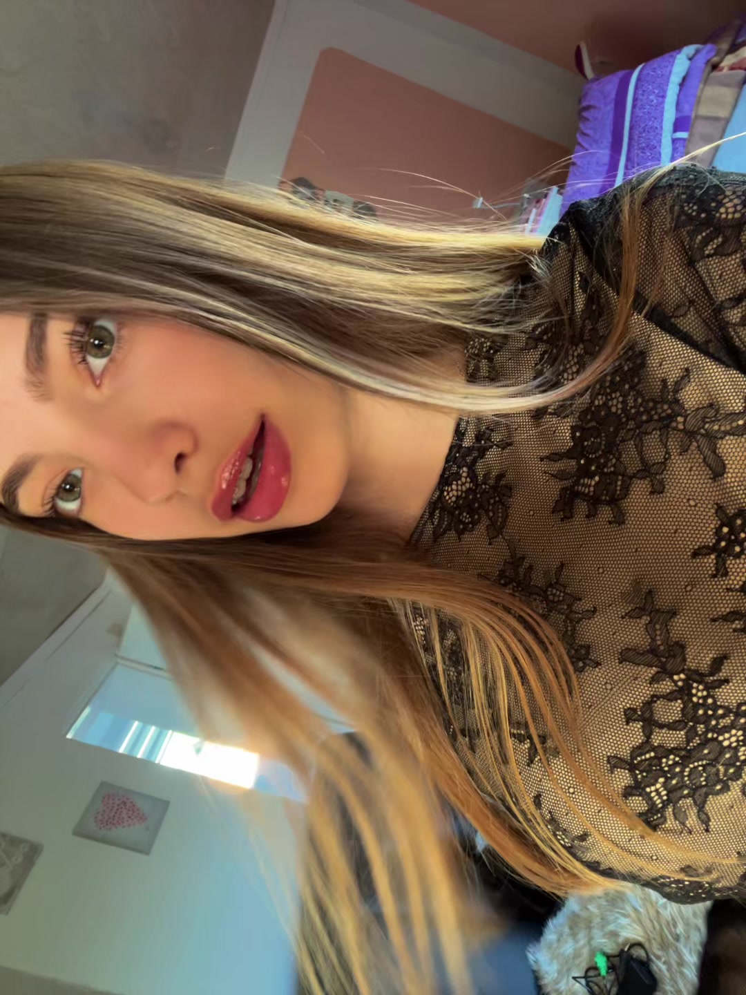 @𝓐𝓷𝓪