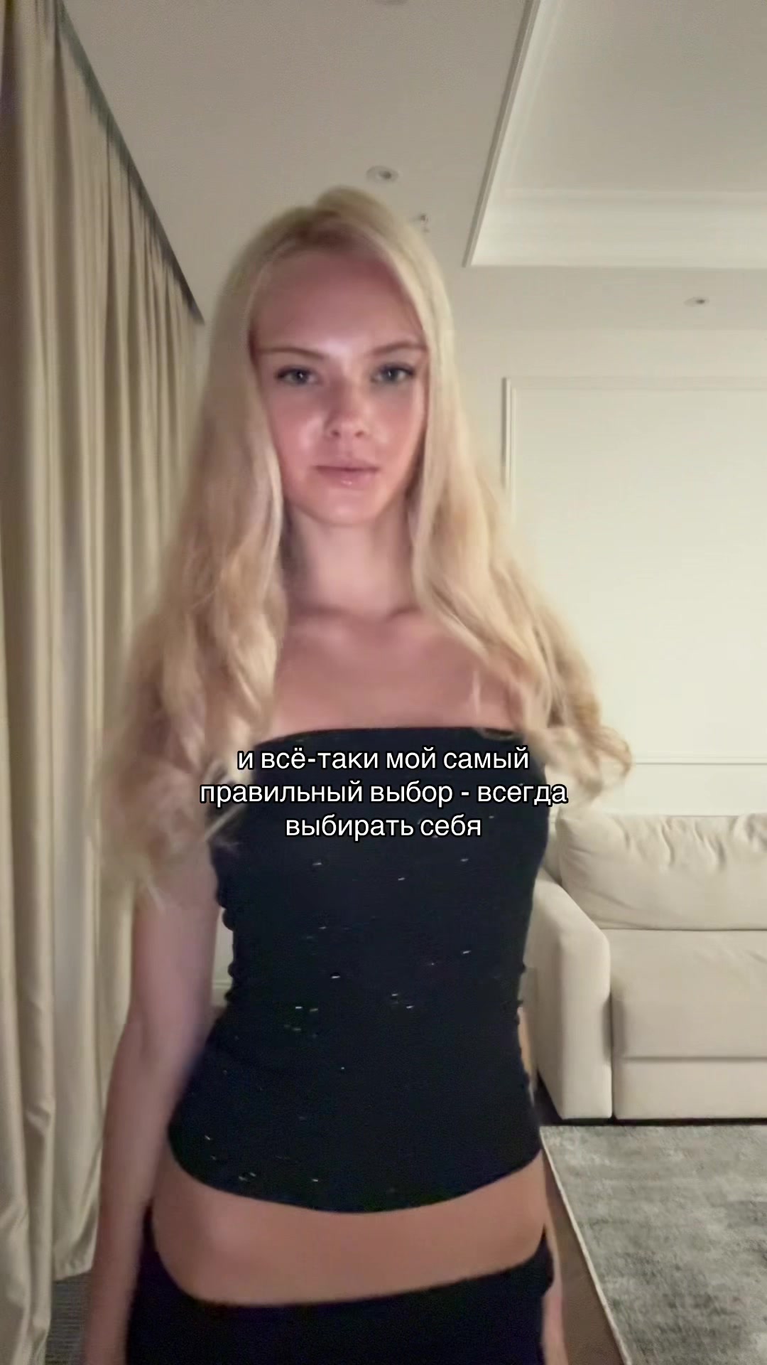 @monnelizz