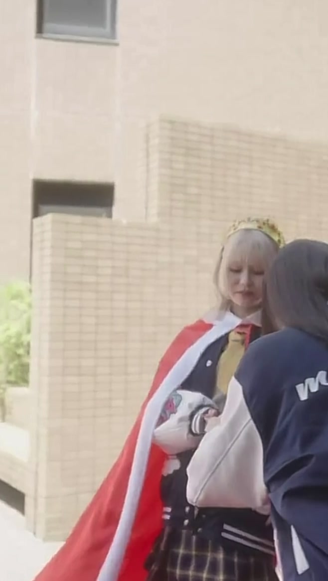 @ホワイト