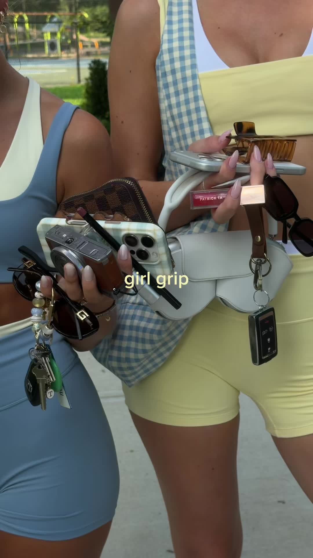 @goldhinge