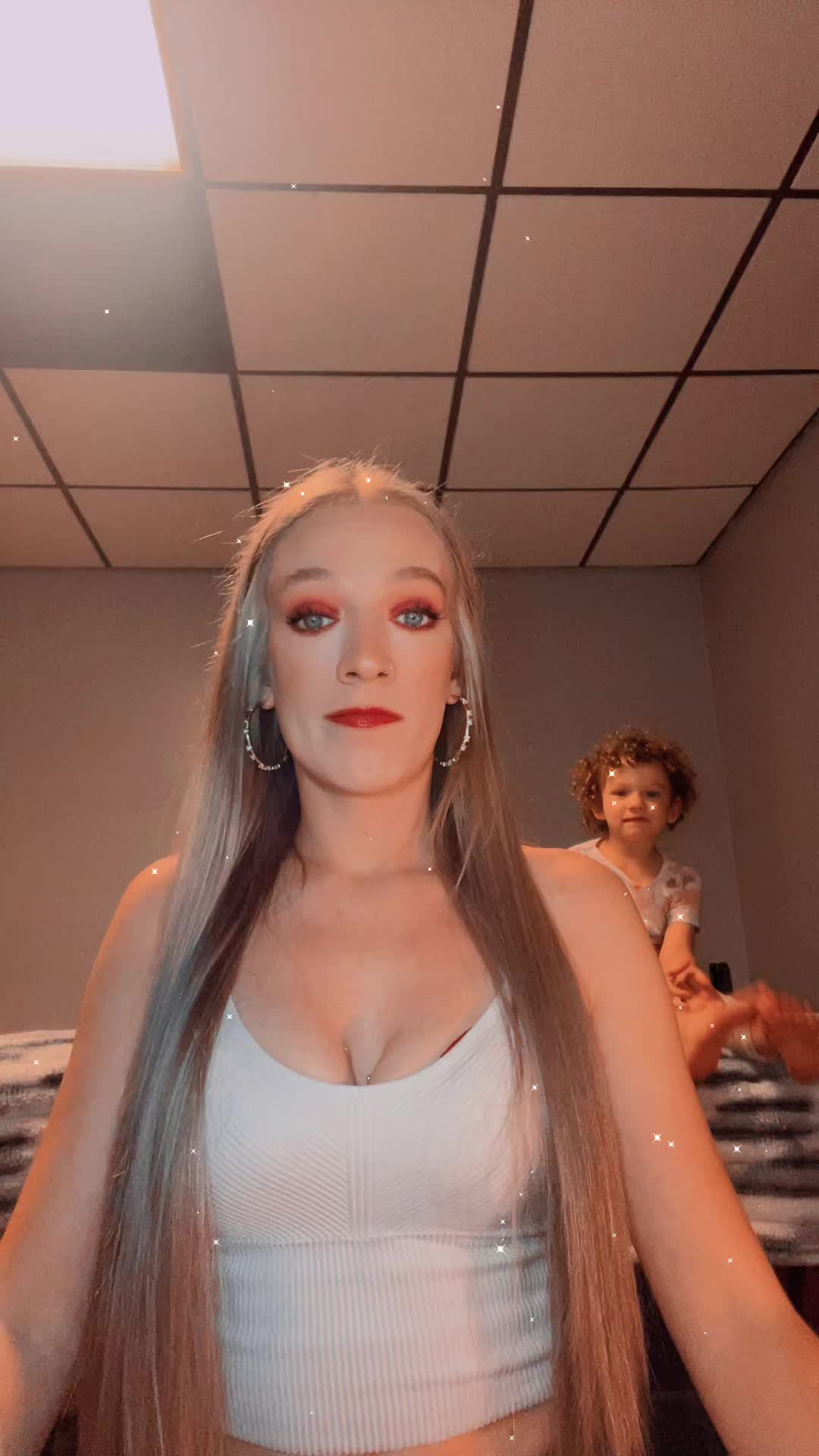 @Courtney Ann❤️🖤