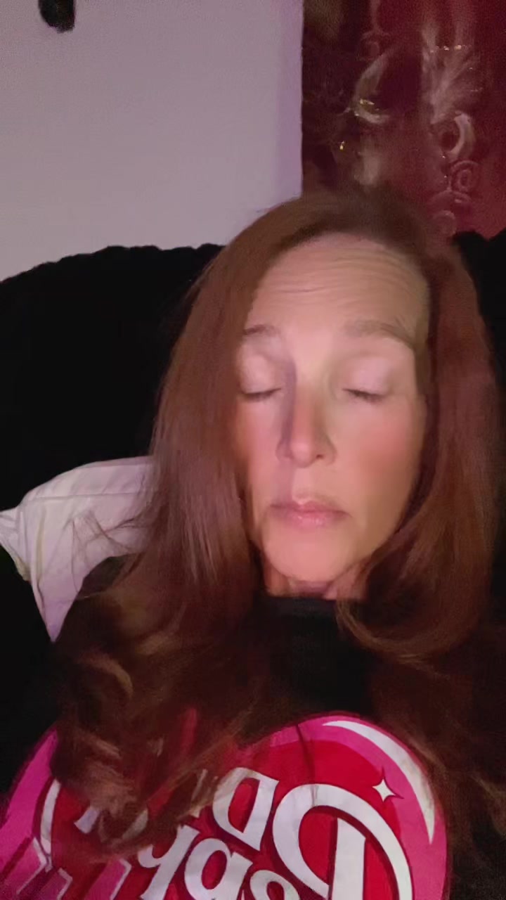 @Leann H. Thatredheadedchick