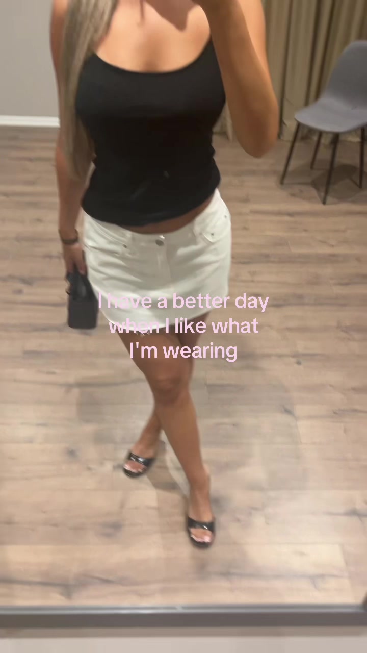@𝒜𓃮