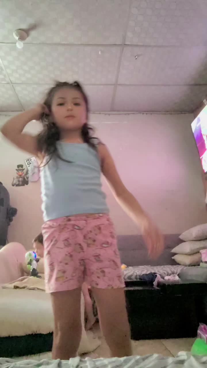 @𝐀𝐧𝐭𝐨𝐧𝐞𝐥𝐥𝐚