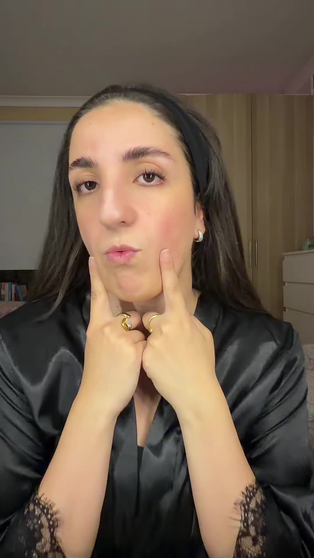 @Raniaiaia